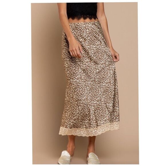 LEOPARD Print Maxi Skirt with Scalloped Lace Hem - Picture 14 of 16
